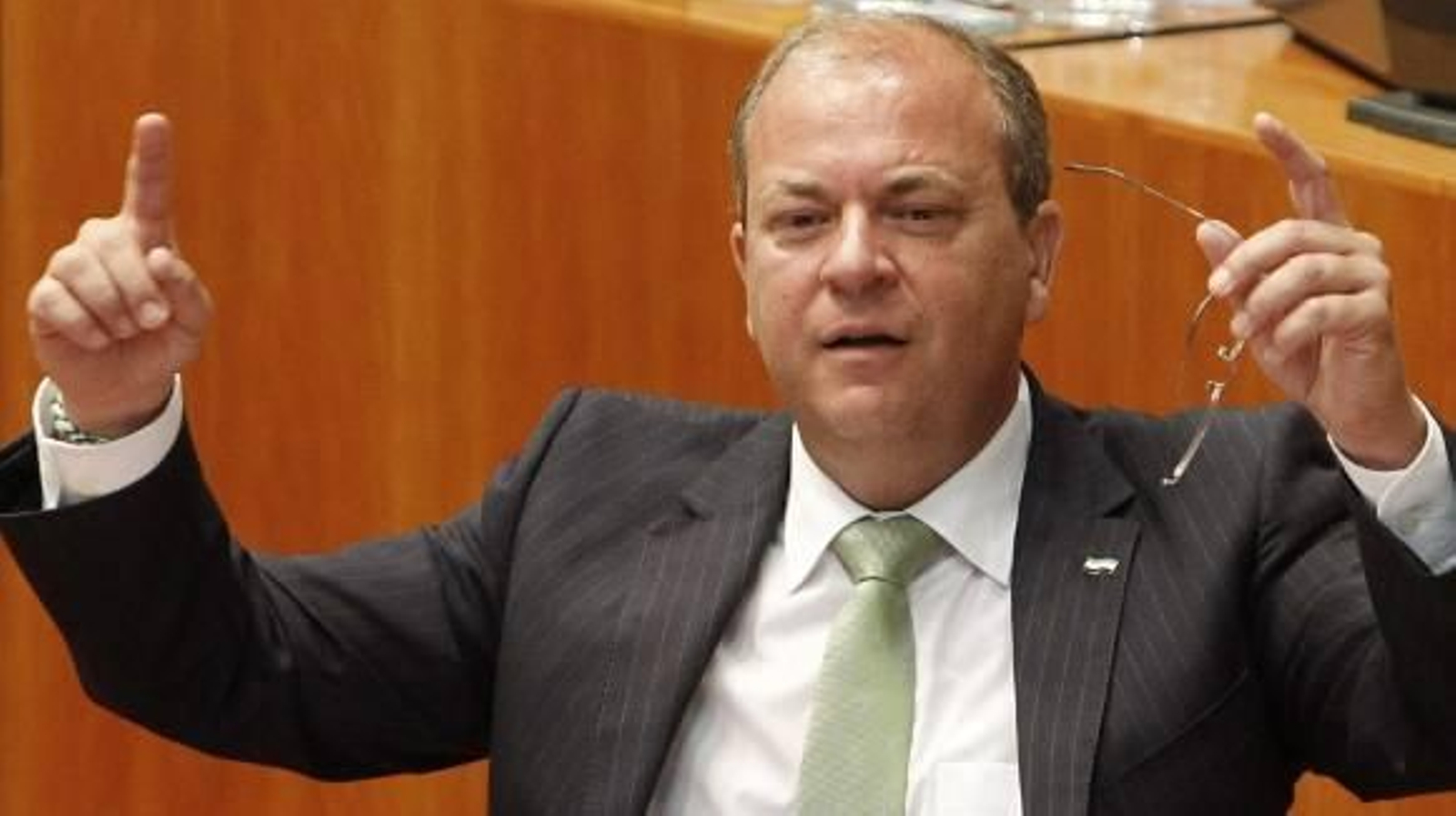 La Fiscalía de Extremadura incoa diligencias por los viajes de Monago a Canarias cuando era senador