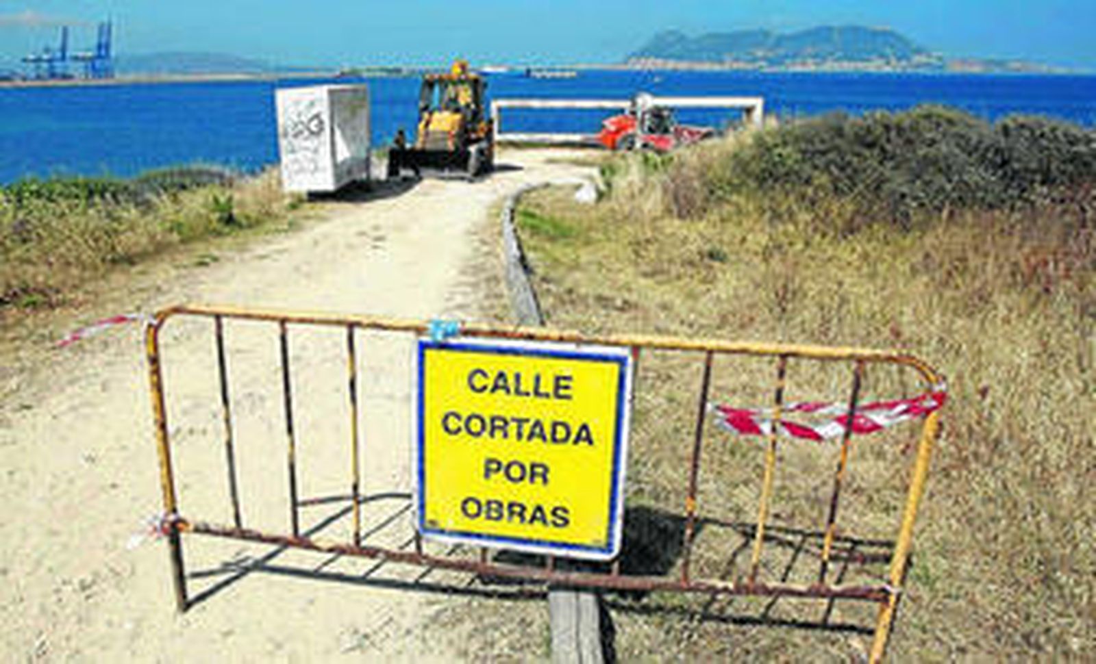 Imagen de las máquinas trabajando en el entorno del parque.