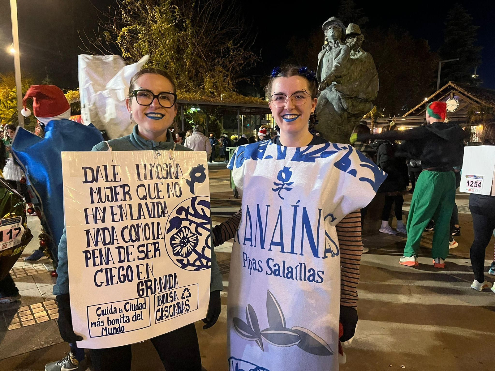 Las mejores imágenes de la 32º Carrera Nocturna de Disfraces de Granada