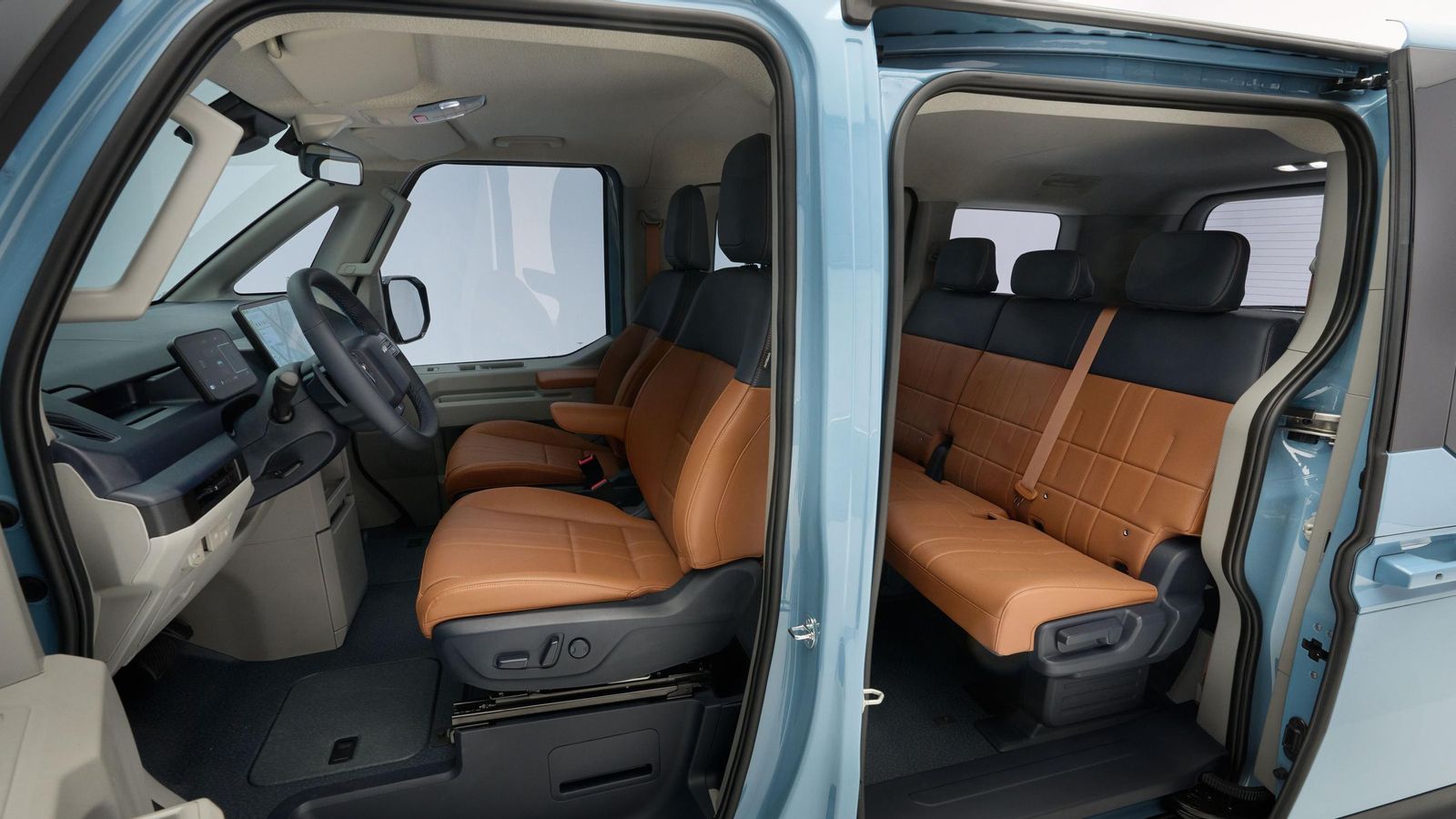 La amplitud del habitáculo, sea cual sea la cota analizada, acaba siendo apabullante hasta el punto de que resultará difícil necesitar más espacio.