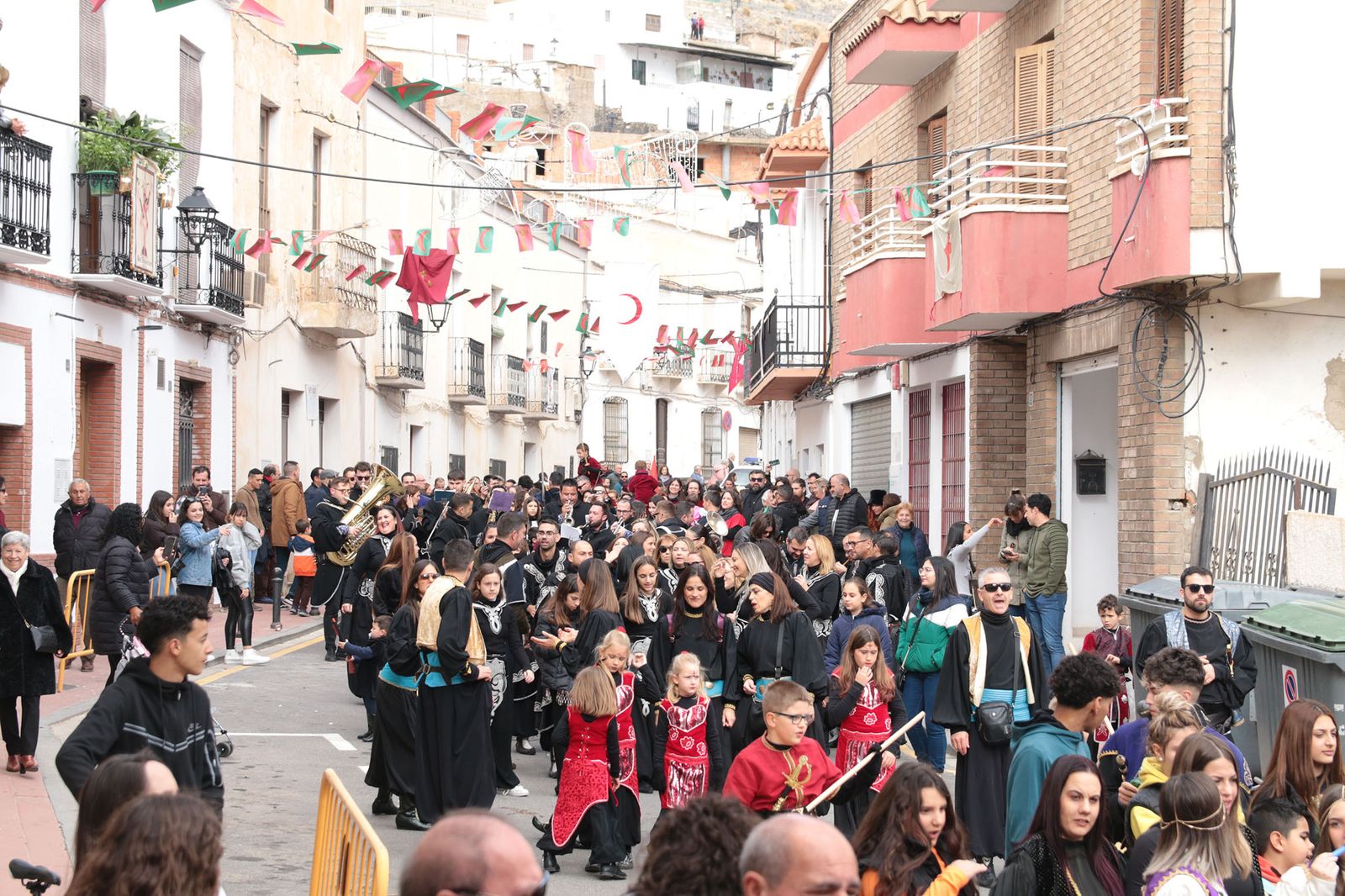 Los Moros y Cristianos de Gérgal se enfrentan en las fiestas de San Sebastián