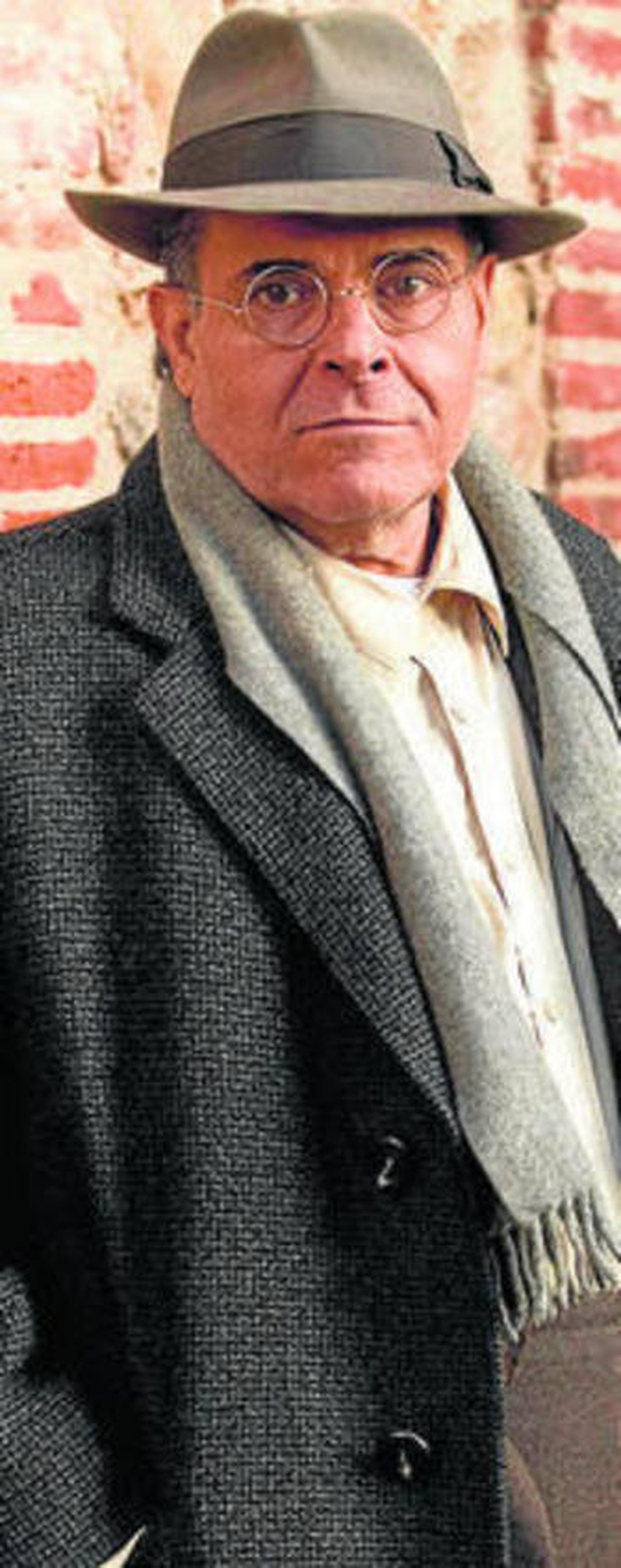 Paco Maestre como Celso.