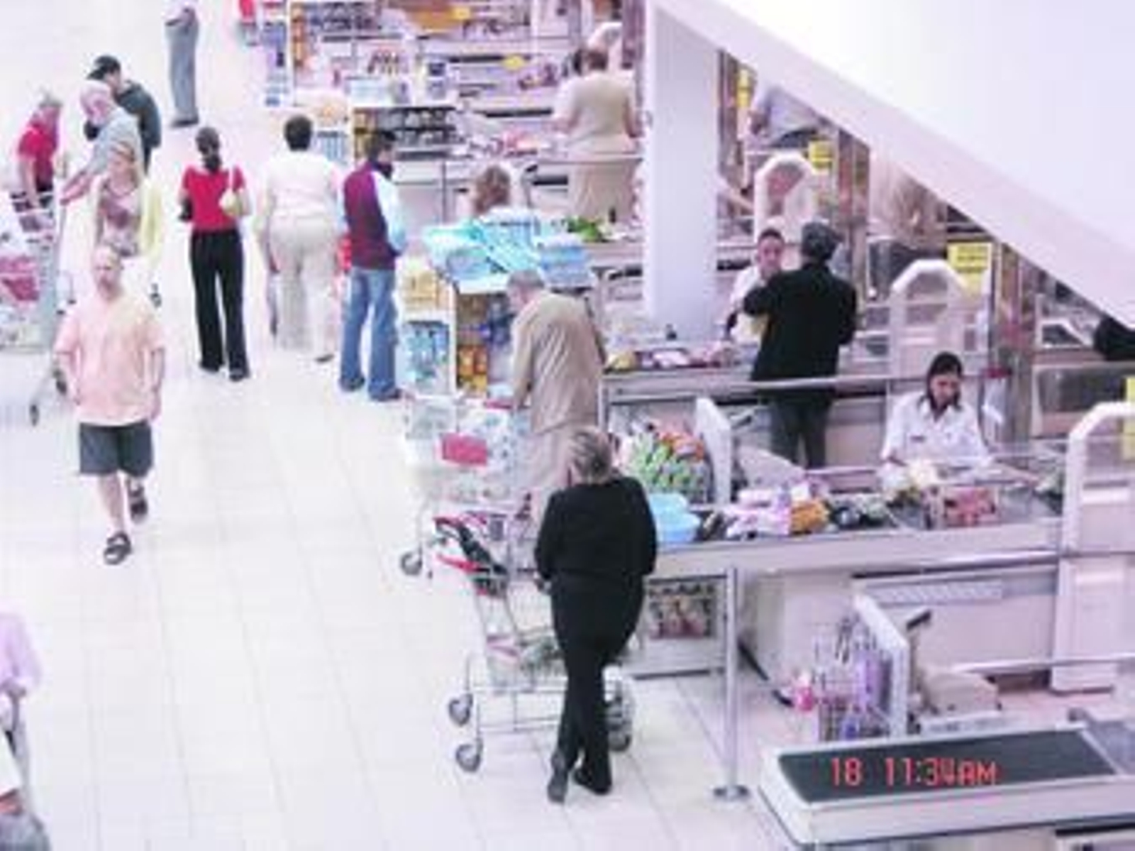 Muchos de estos robos de alimentos se producen en los hipermercados.