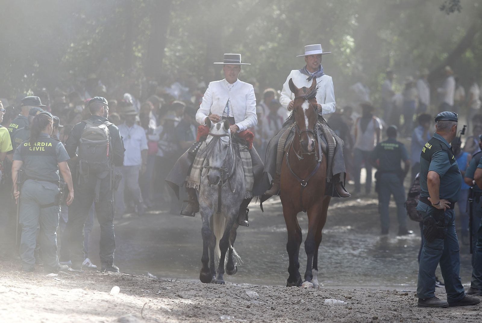 Imágenes de la Hermandad de Huelva a su paso por El Charco