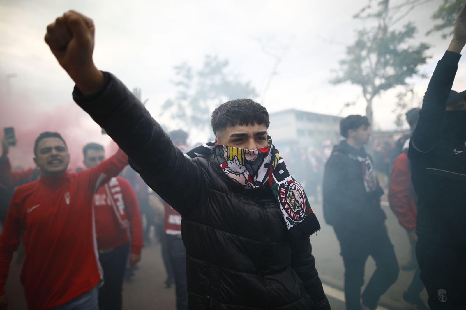 Así fue el recibimiento al Granada CF en el campo del Mirandés