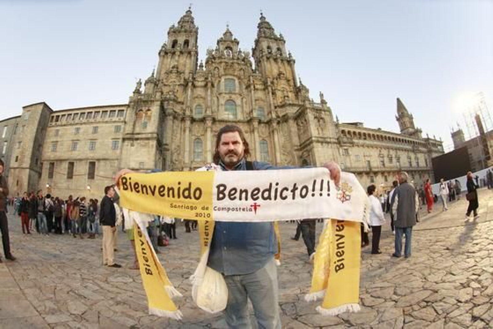Santiago prepara con entusiasmo la visita del papa.

Foto: EFE