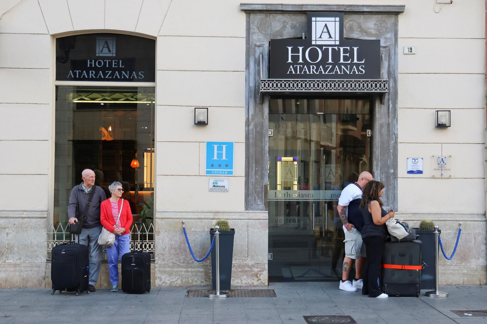 Turistas en un hotel de la ciudad de Málaga.
