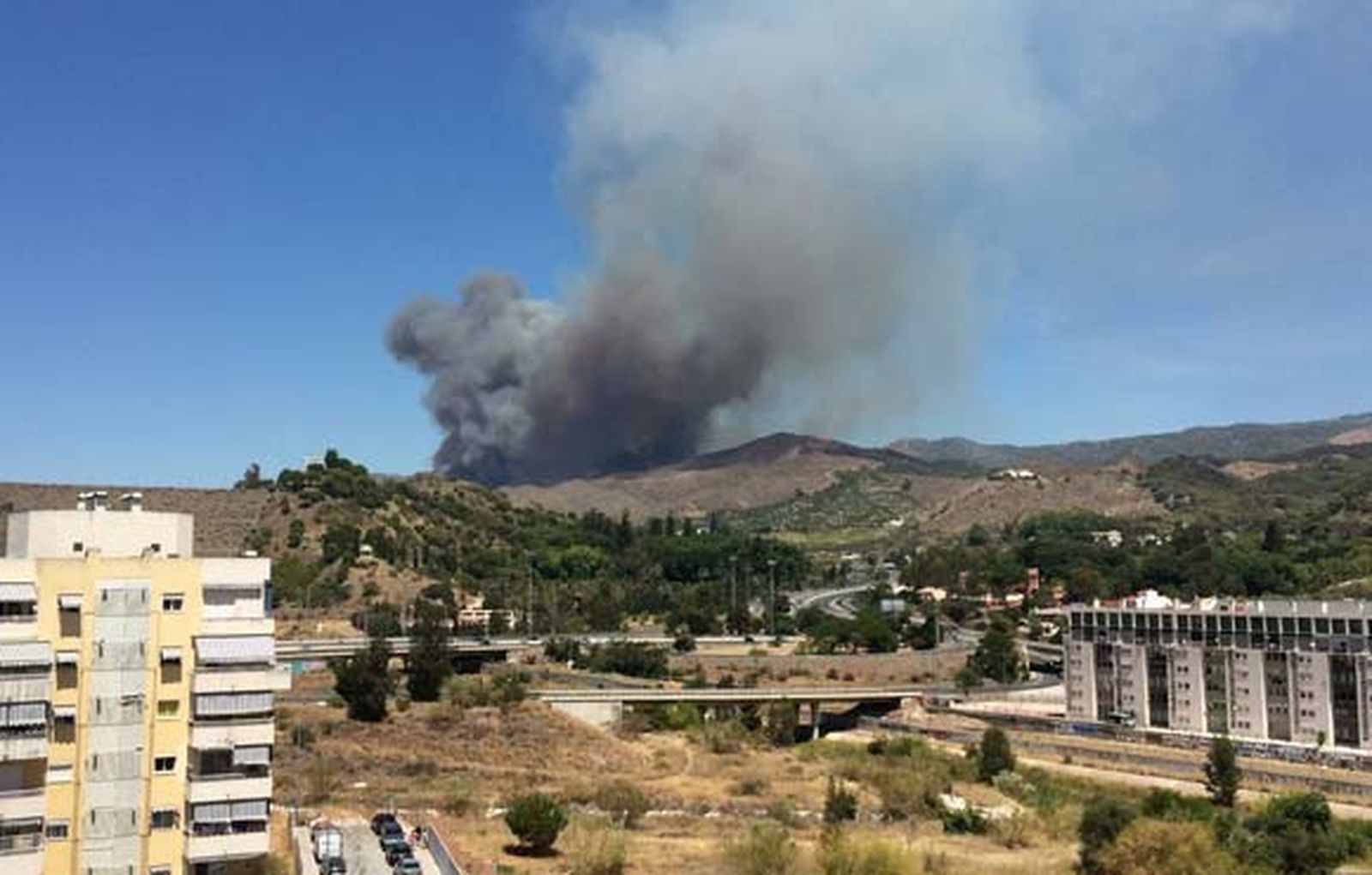 Las imágenes del incendio forestal en Málaga