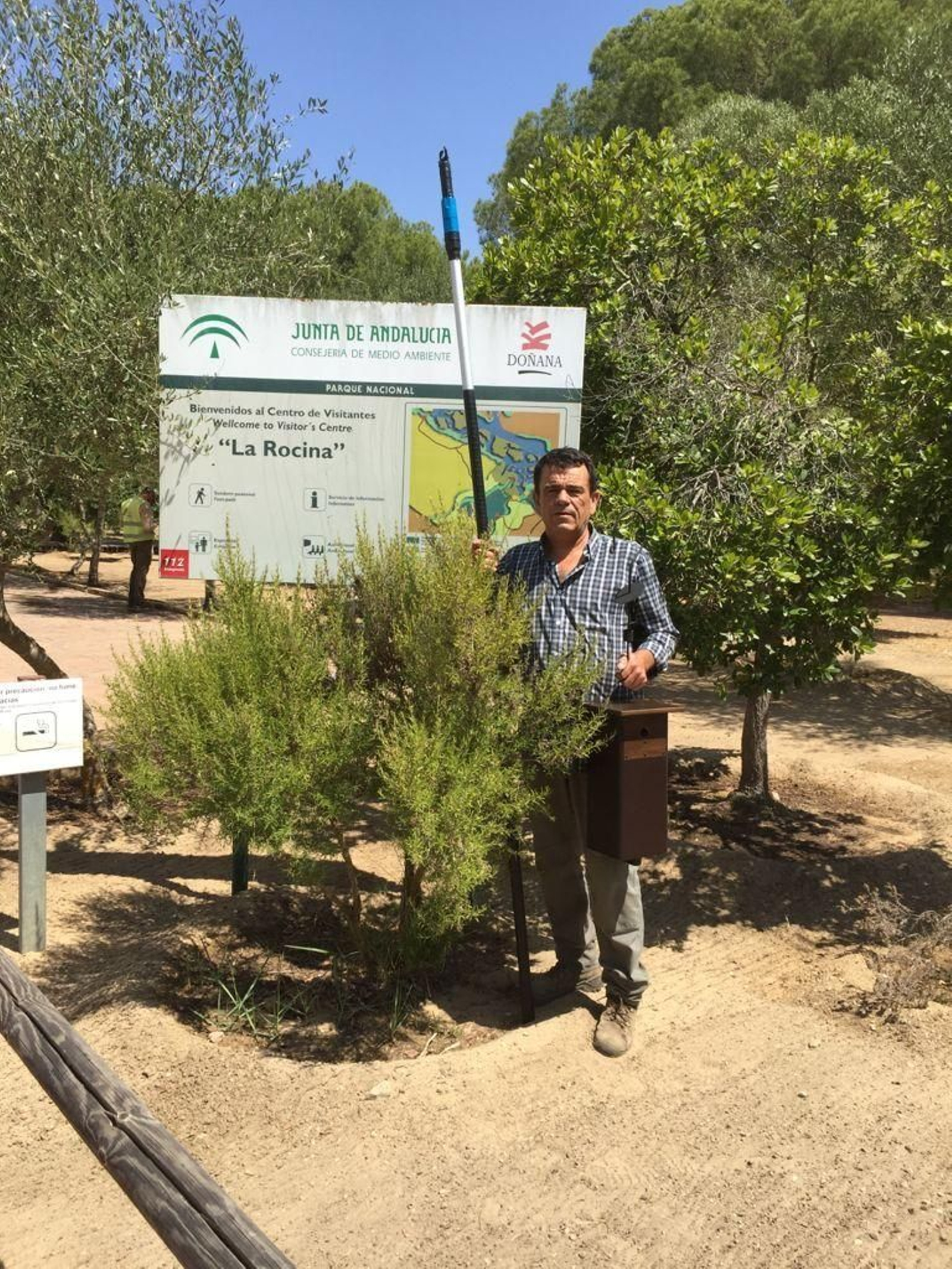 Instalación de las cajas de biodiversidad en La Rocina