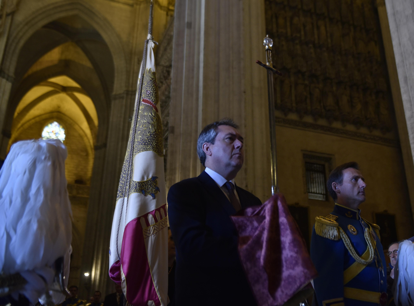 Las imágenes de la procesión de la Espada de San Fernando