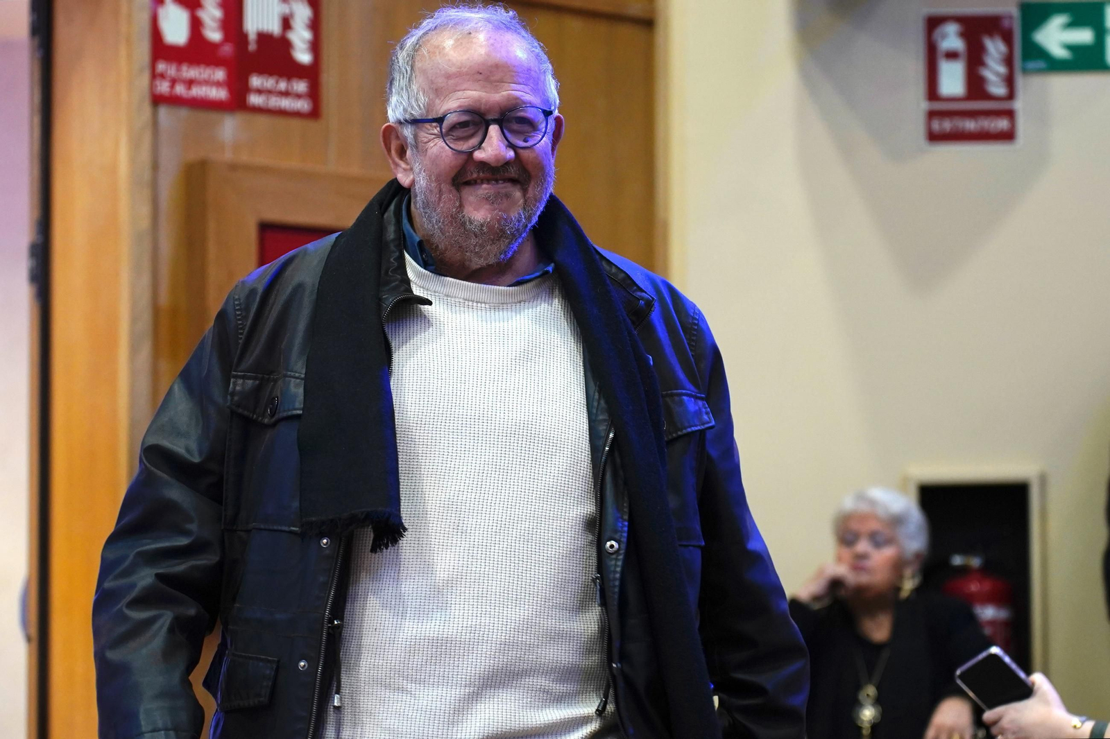 Fotos de la entrega del premio Ateneo José Román de Algeciras 2025 a Juan Moya