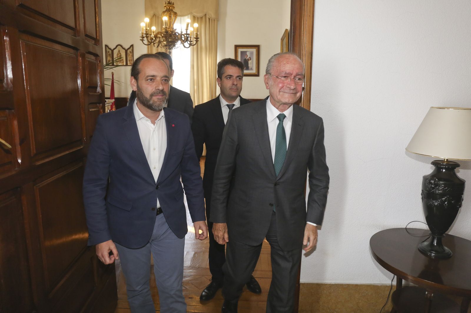 Imagen de archivo de Juan Cassá, portavoz de Cs, y del alcalde, Francisco de la Torre.