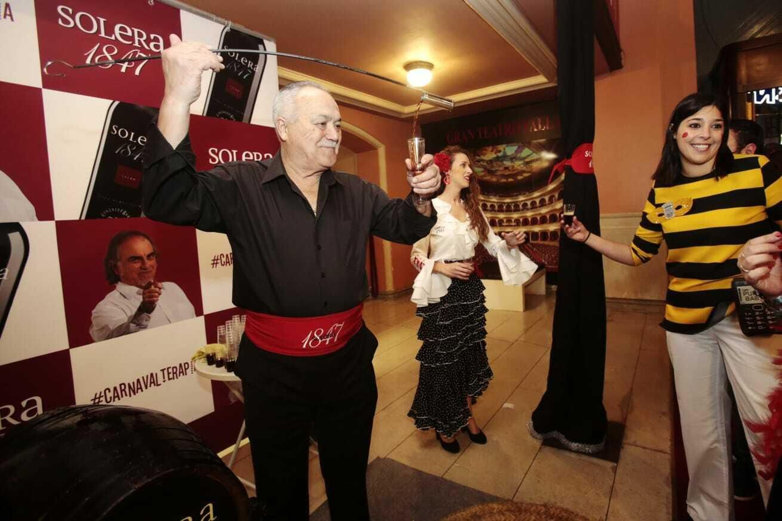 Alfombra roja en el COAC