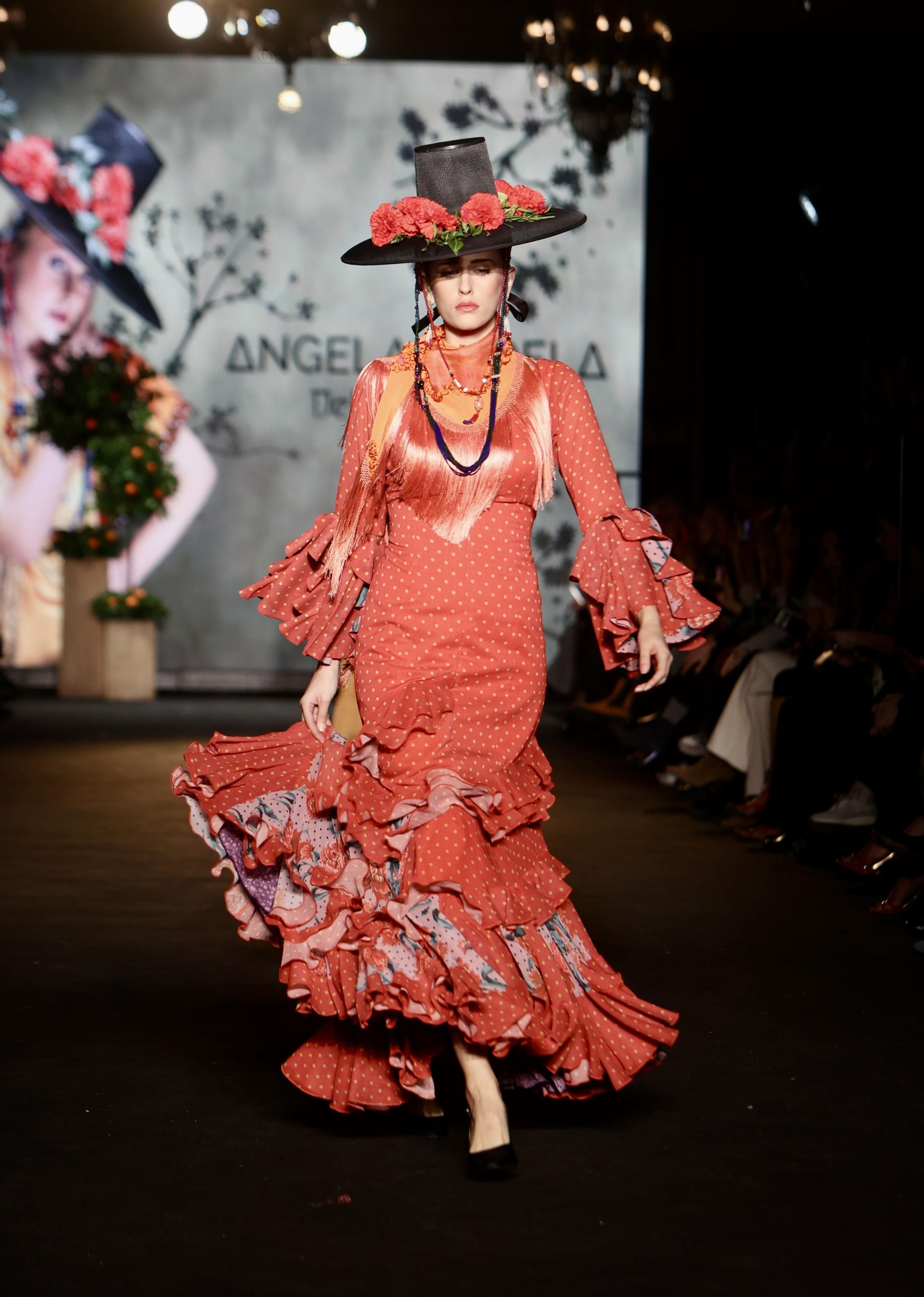 Desfile de Angela y Adela de We Love Flamenco 2024, todas las fotos