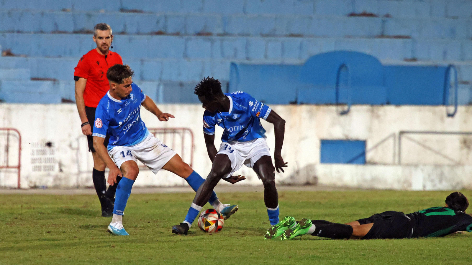 Xerez DFC - Córdoba B en el Pedro S. Garrido de Jerez