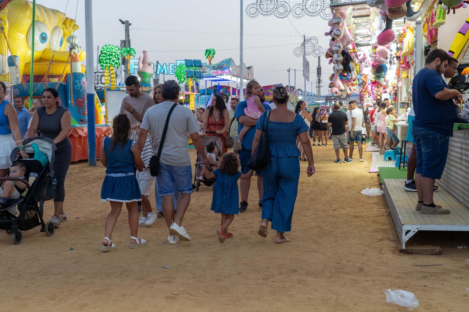 Colombinas 2025: Imágenes del ambiente el lunes 4 de agosto en las Fiestas Colombinas
