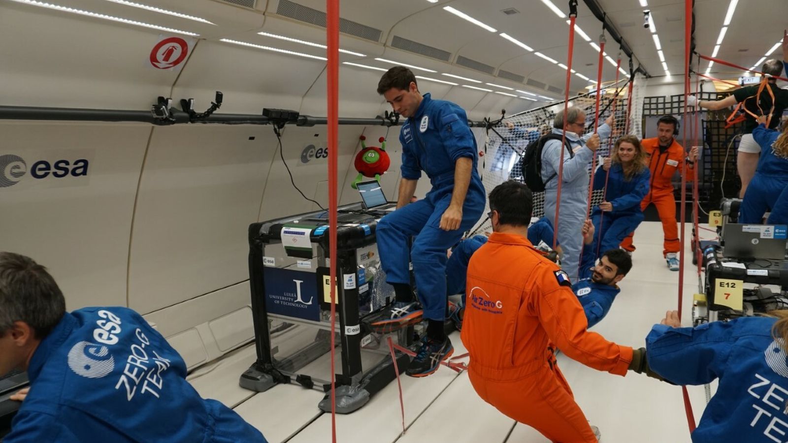 Estos vuelos de la Agencia Espacial Europea reproducen las condiciones de gravedad cero.