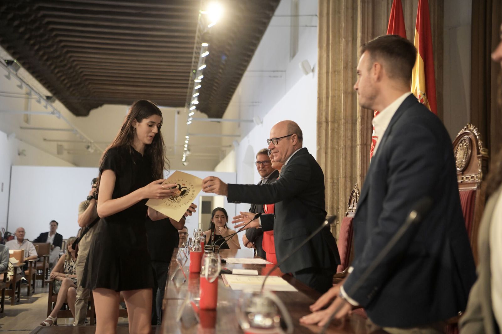 Acto de reconocimiento en Granada a los mejores estudiantes en la Selectividad 2024