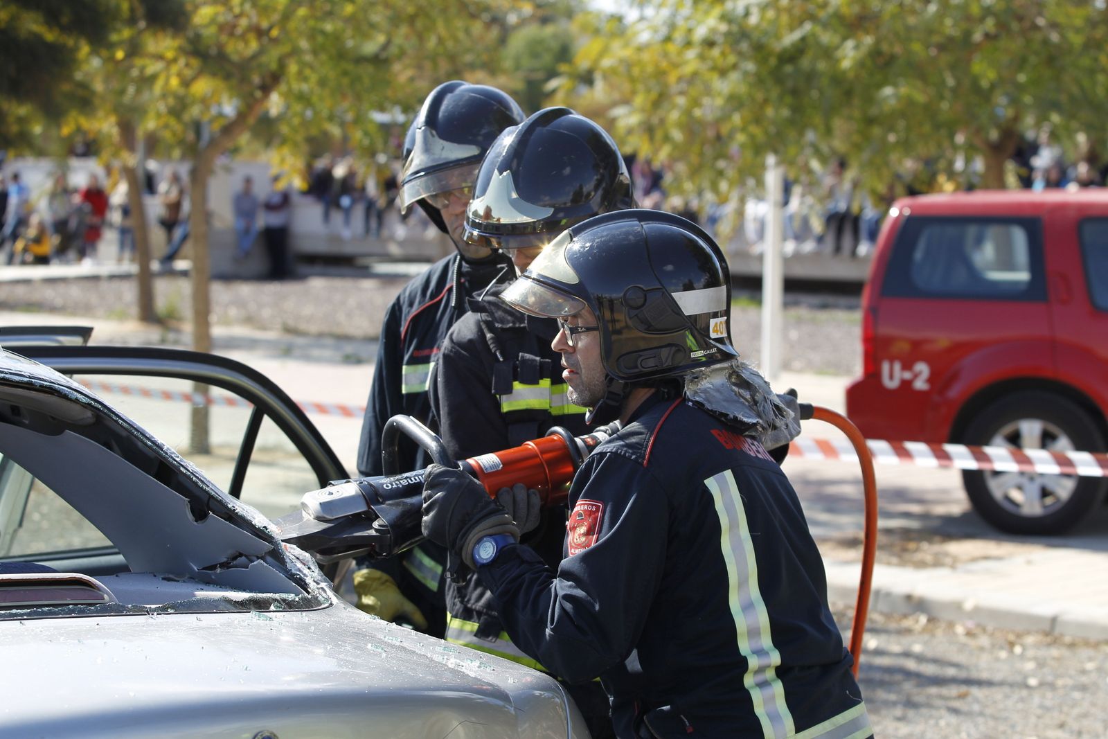 Las imágenes del simulacro de accidente con víctimas en la UAL