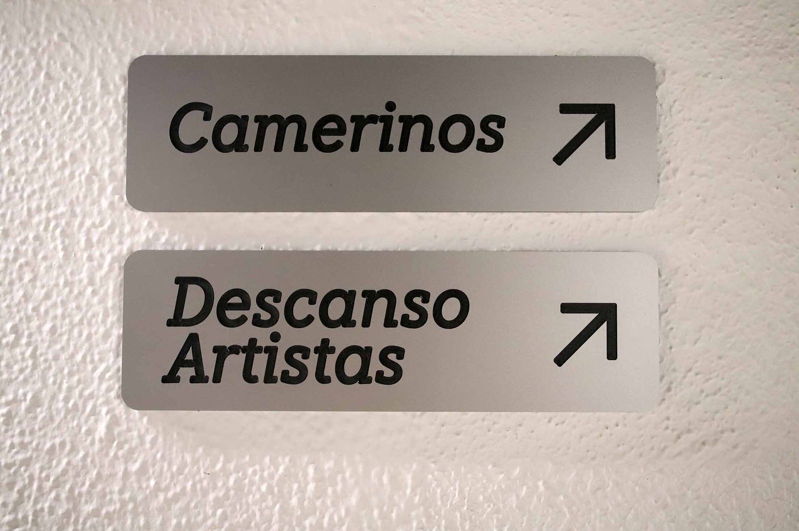 Imágenes de la visita guiada al Gran Teatro de Huelva por su 100 aniversario