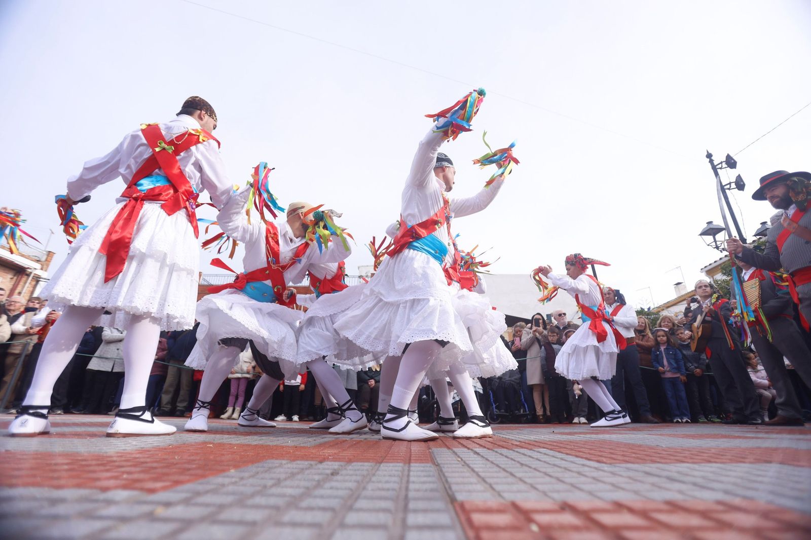 Las mejores imágenes de la Danza de los Locos y el Baile del Oso de Fuente Carreteros