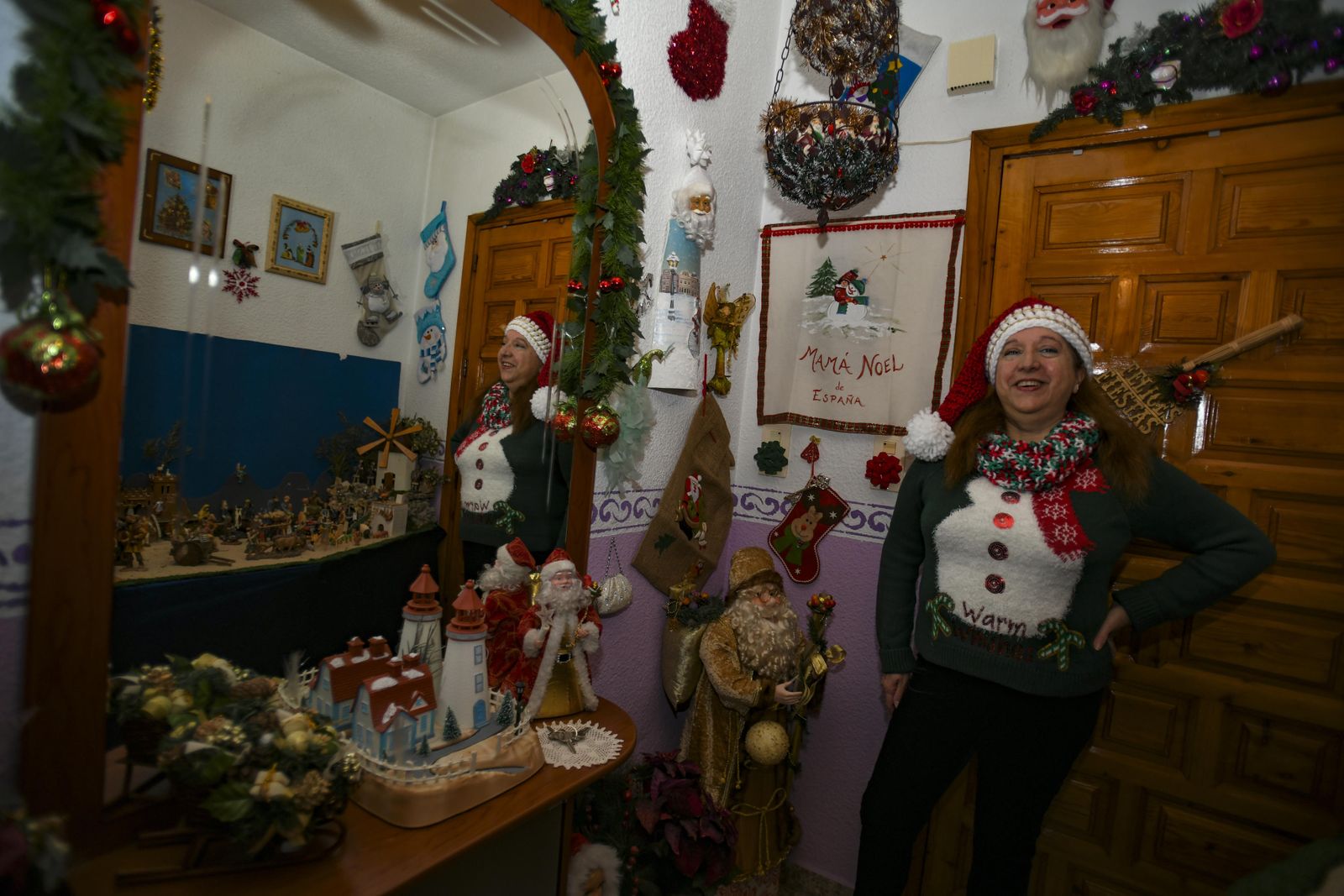Fotos de la casa decorada por Navidad de la Mamá Noel de España