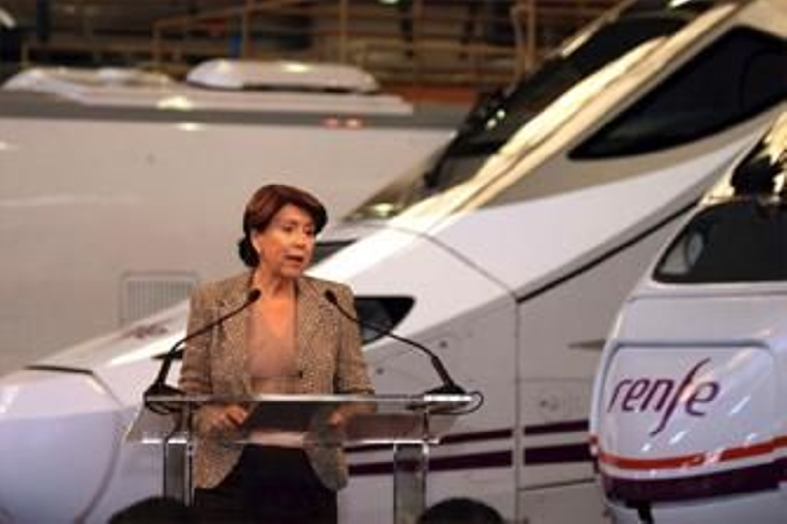 Renfe incorporará tres nuevos trenes cada semana en los próximos dos años
