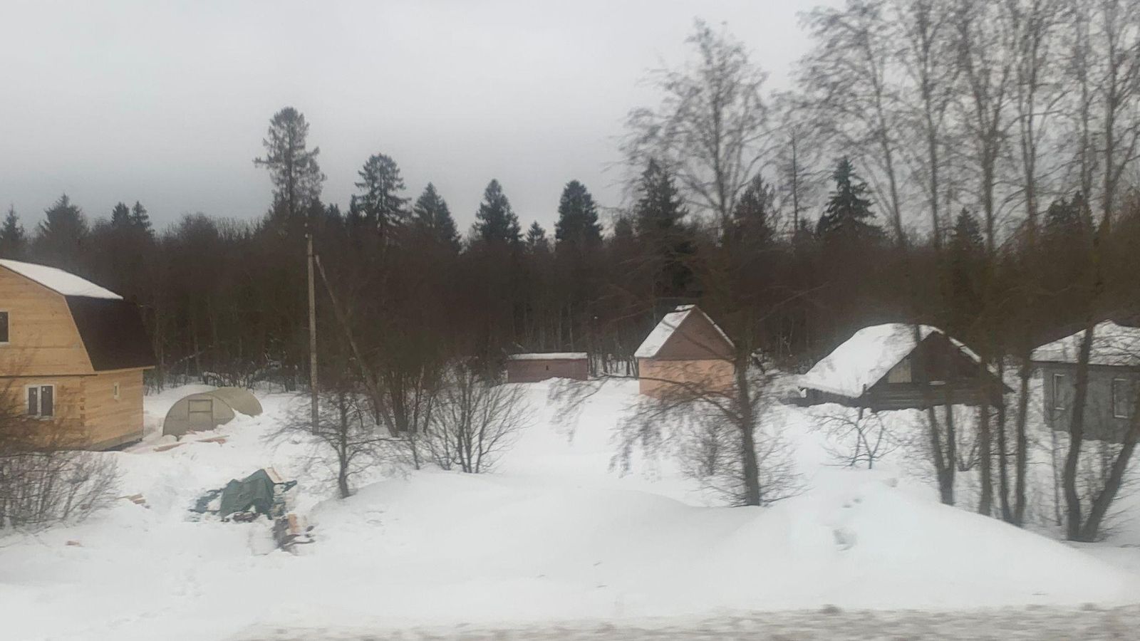 Paisaje entre San Petersburgo y la frontera con Estonia