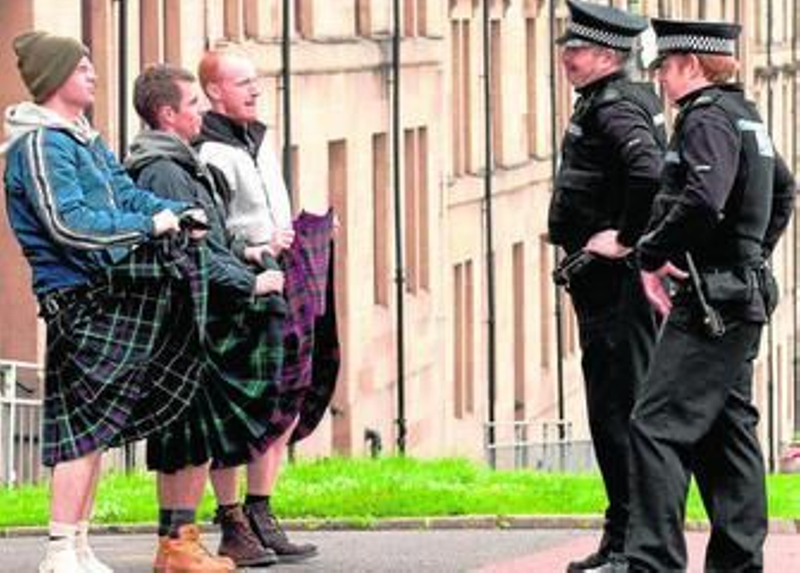 Ken Loach firma con 'La parte de los ángeles' la película más optimista de su trayectoria.