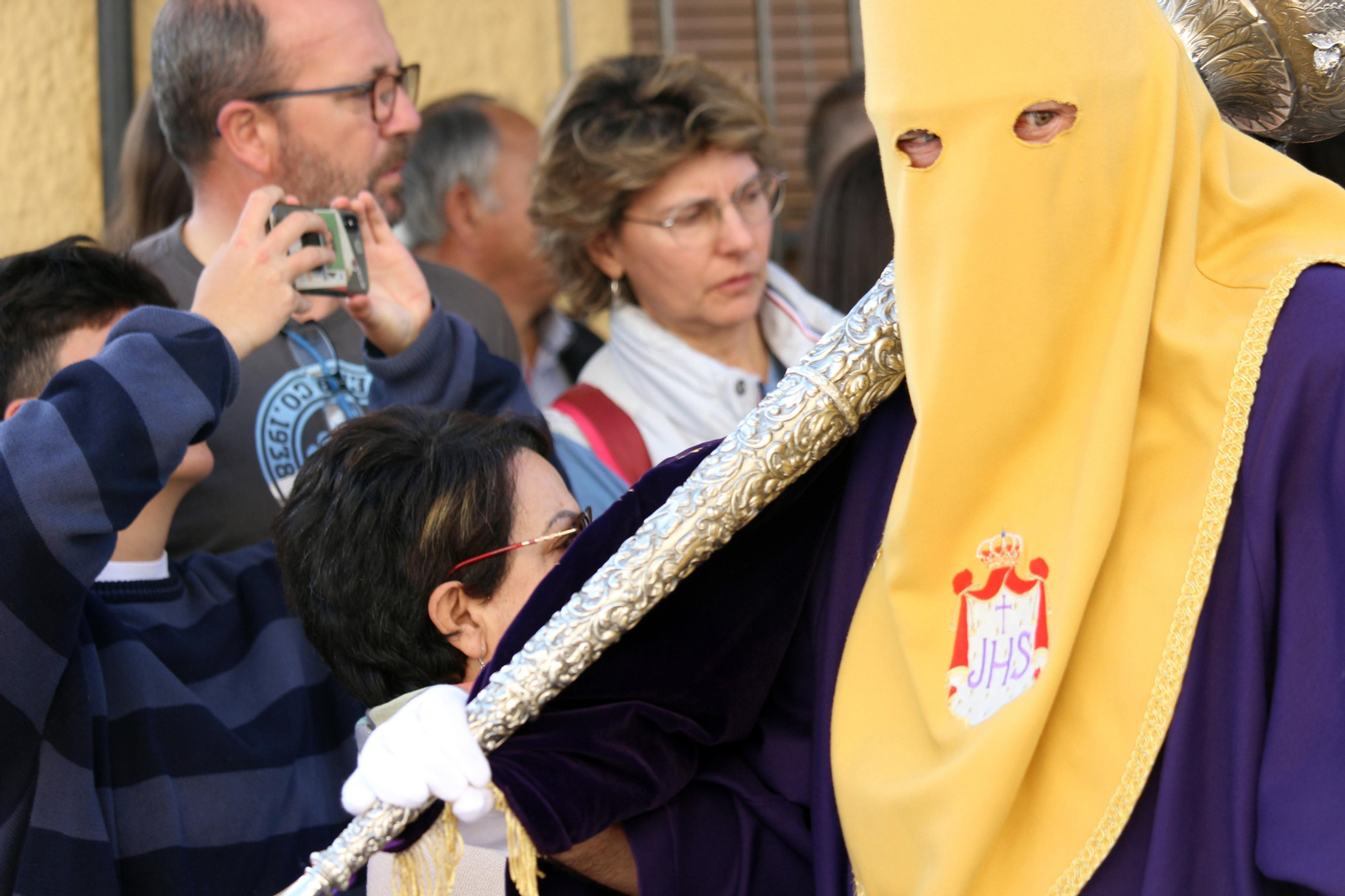 Las imágenes de la Subida de Jesús y la procesión del Viernes Santo por la mañana en Vera