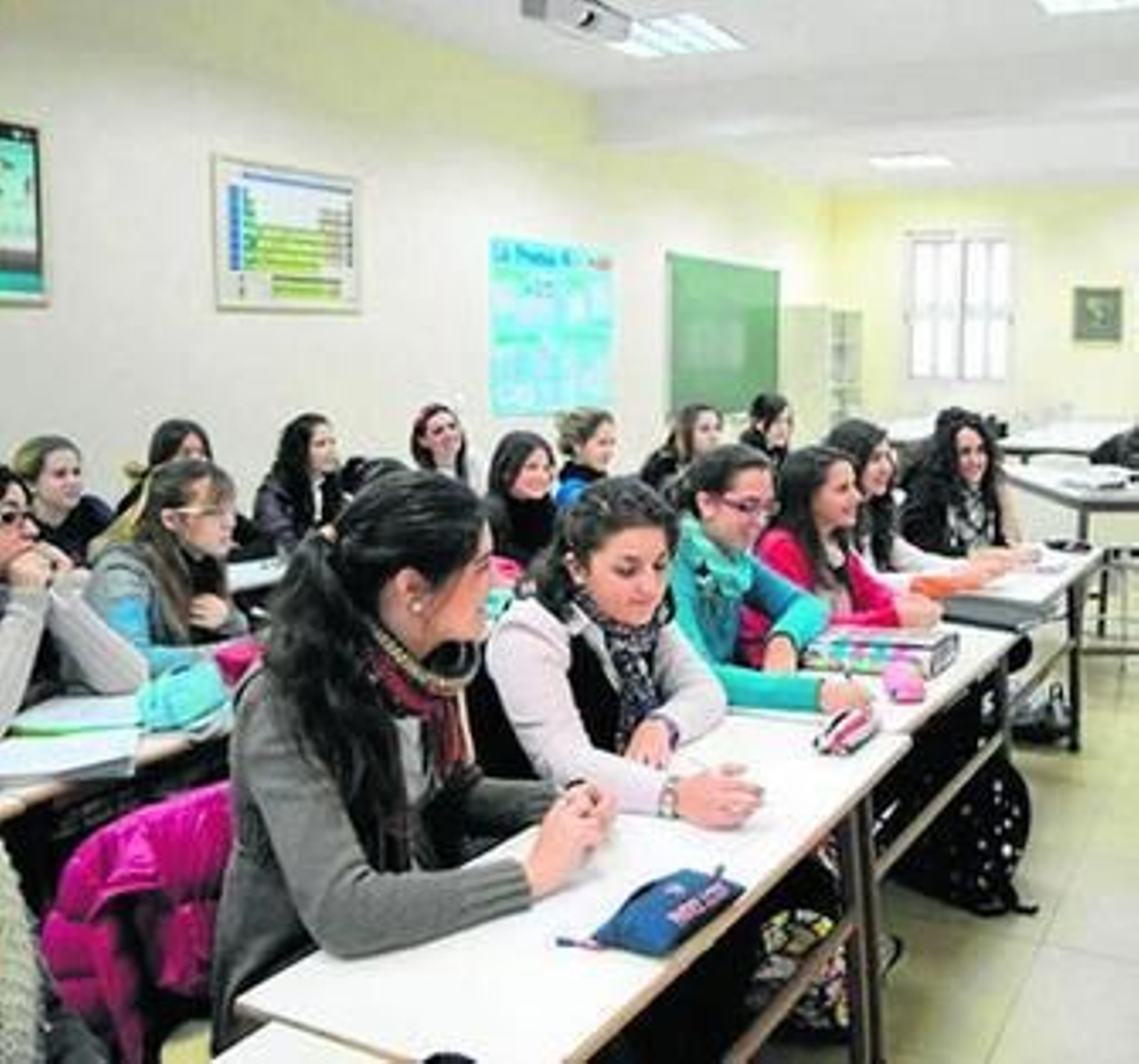 Alumnas del colegio Zalima, en una clase.
