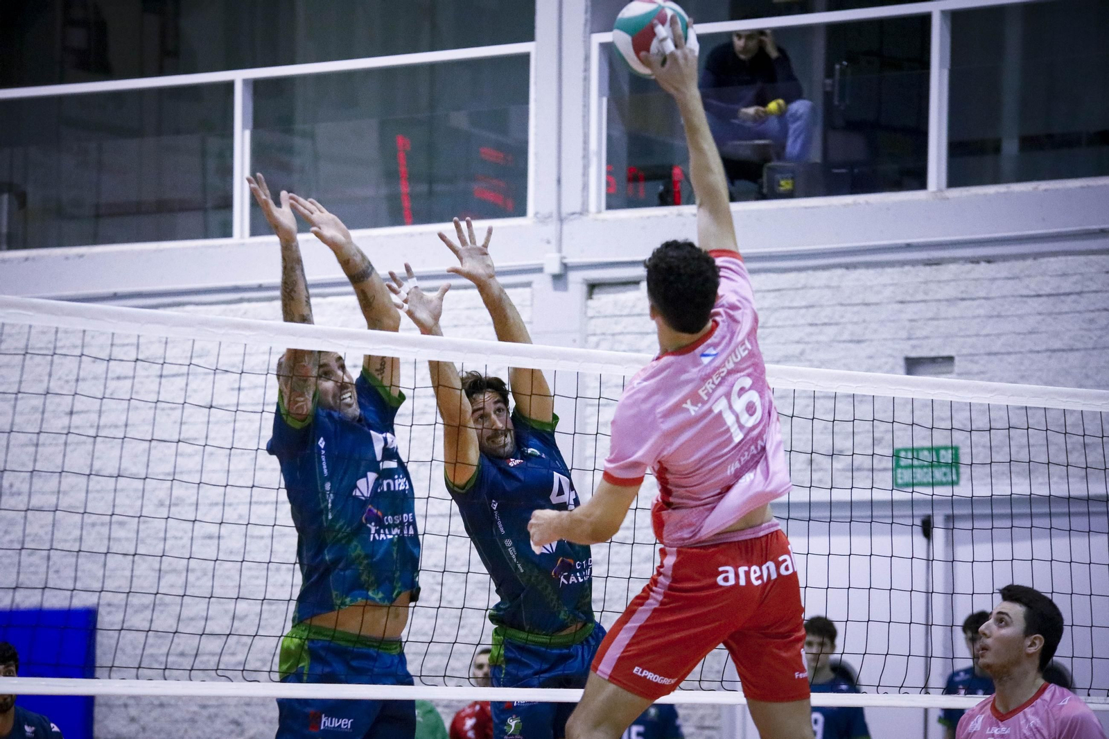 Unicaja Costa de Almería-Arenal Emeve de la Superliga, en imágenes