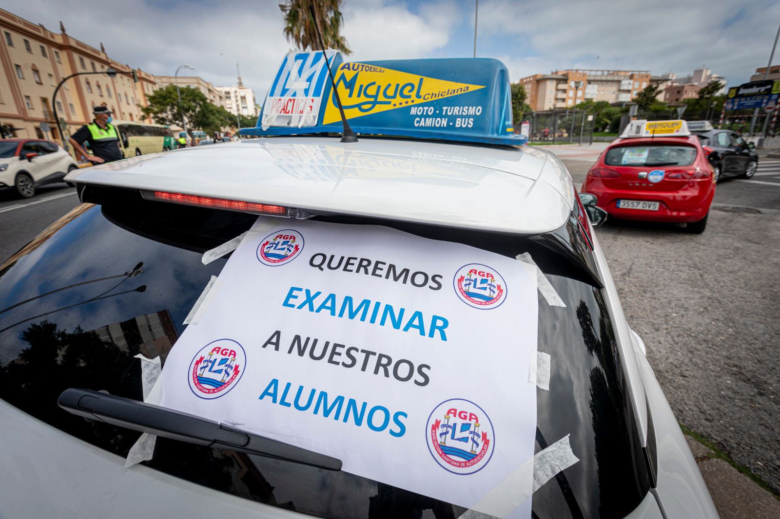 Cararavana-Protesta de las autoescuelas en Cádiz