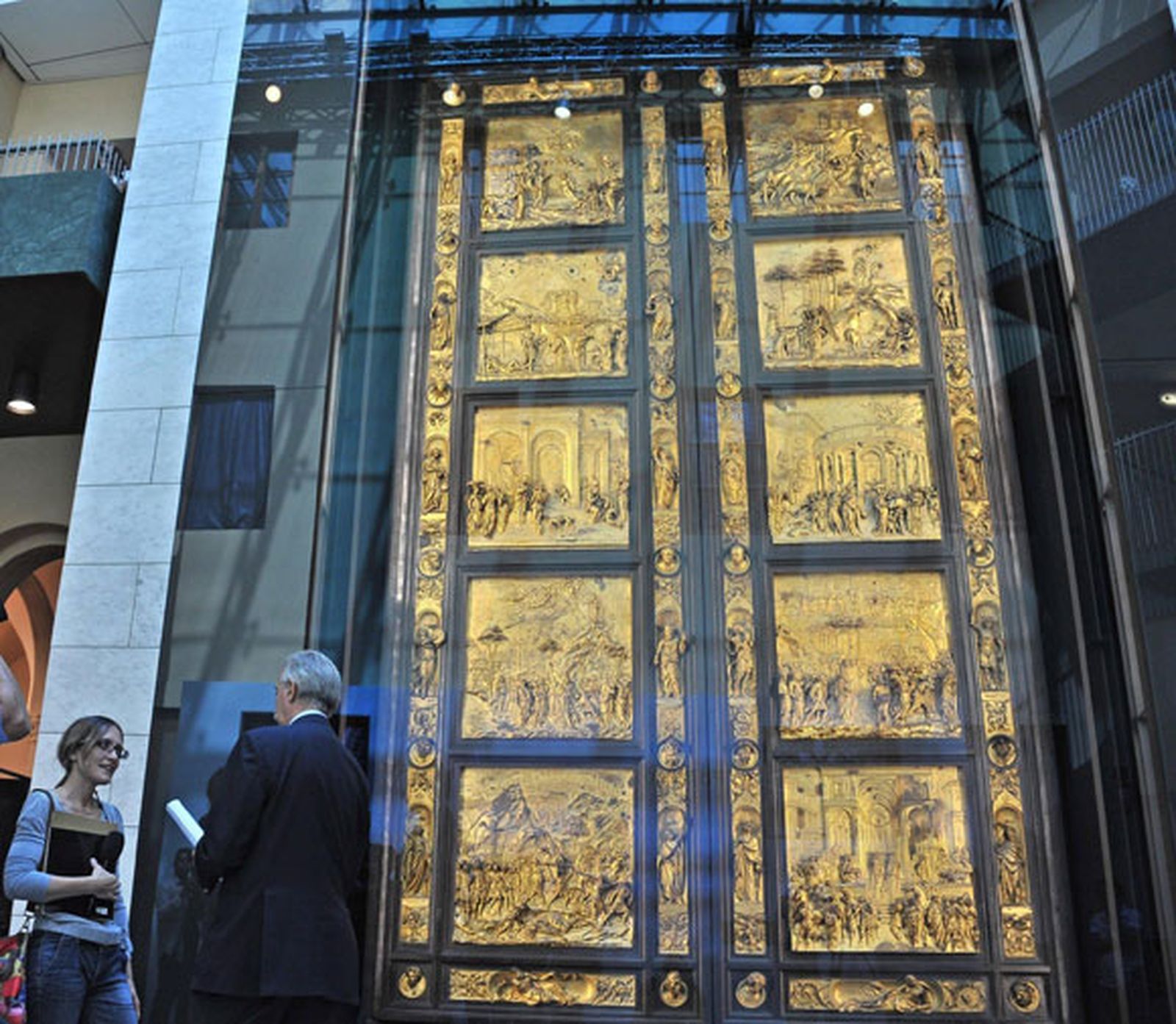 El esplendor de la Puerta del Paraíso vuelve a iluminar Florencia