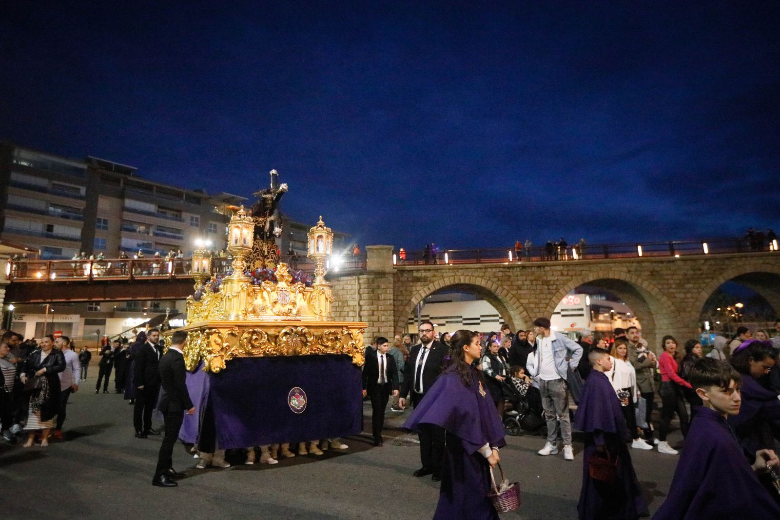 La procesión del Encuentro, en imágenes