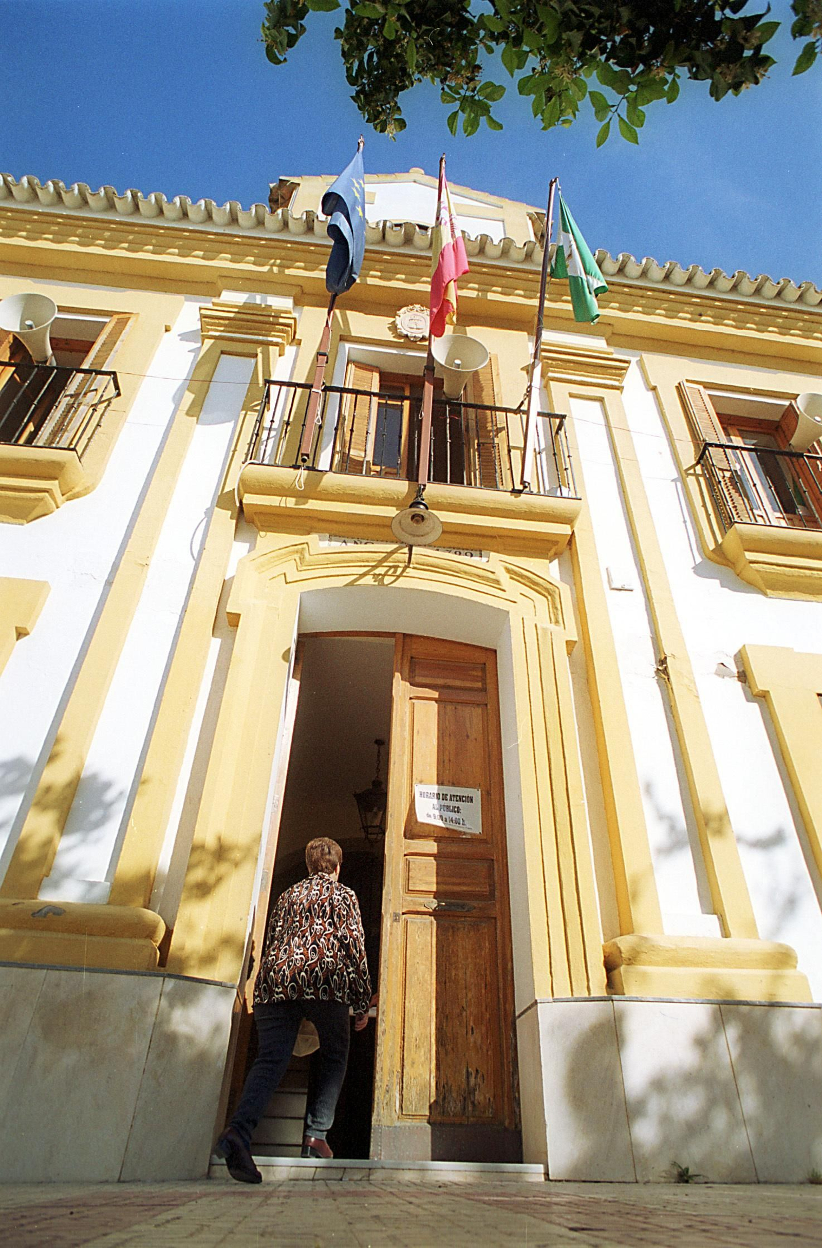 Fachada del ayuntamiento de Guillena (Sevilla).
