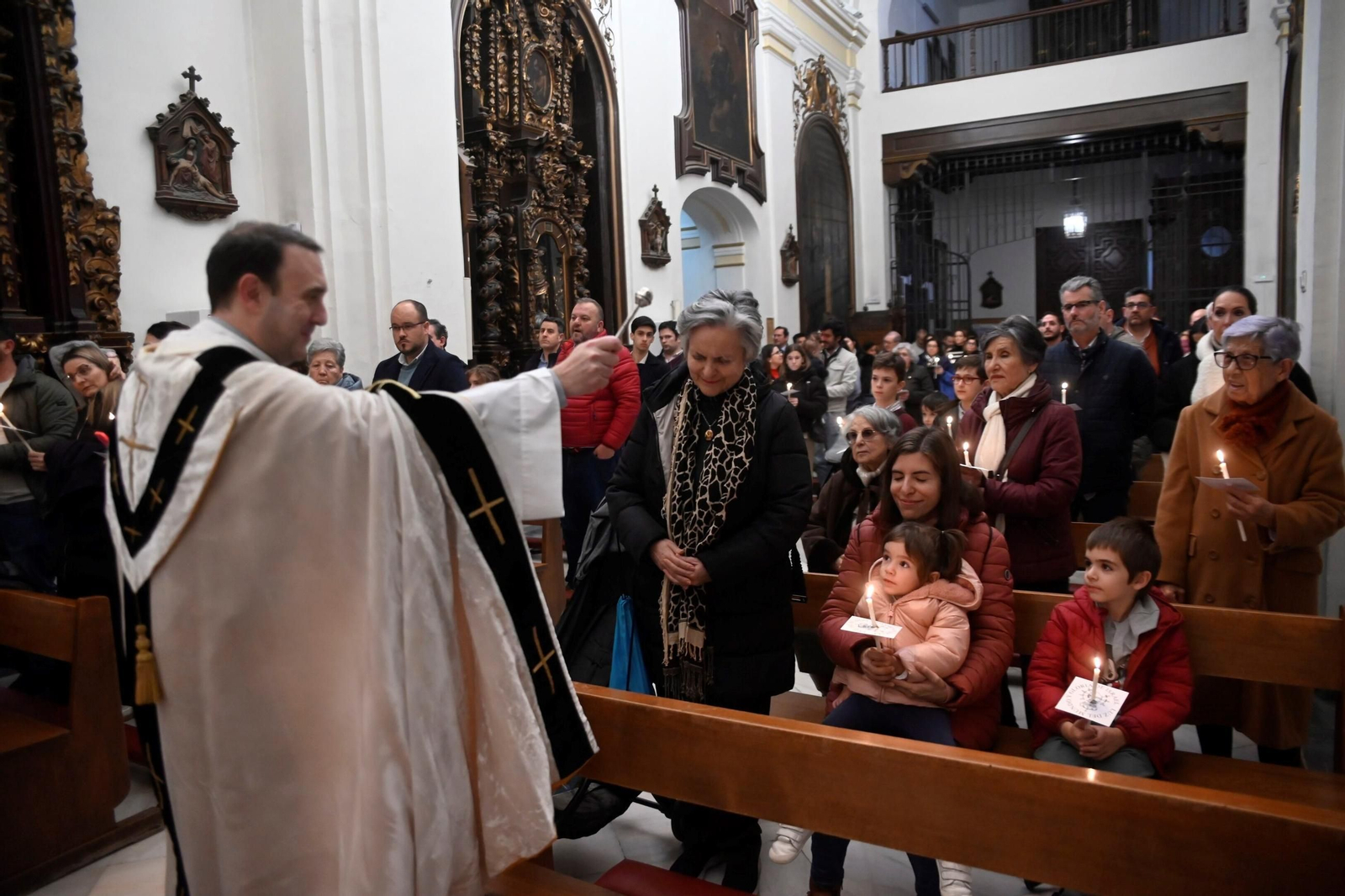 Las mejores fotos de la presentación de los niños a la Virgen de los Dolores de Córdoba