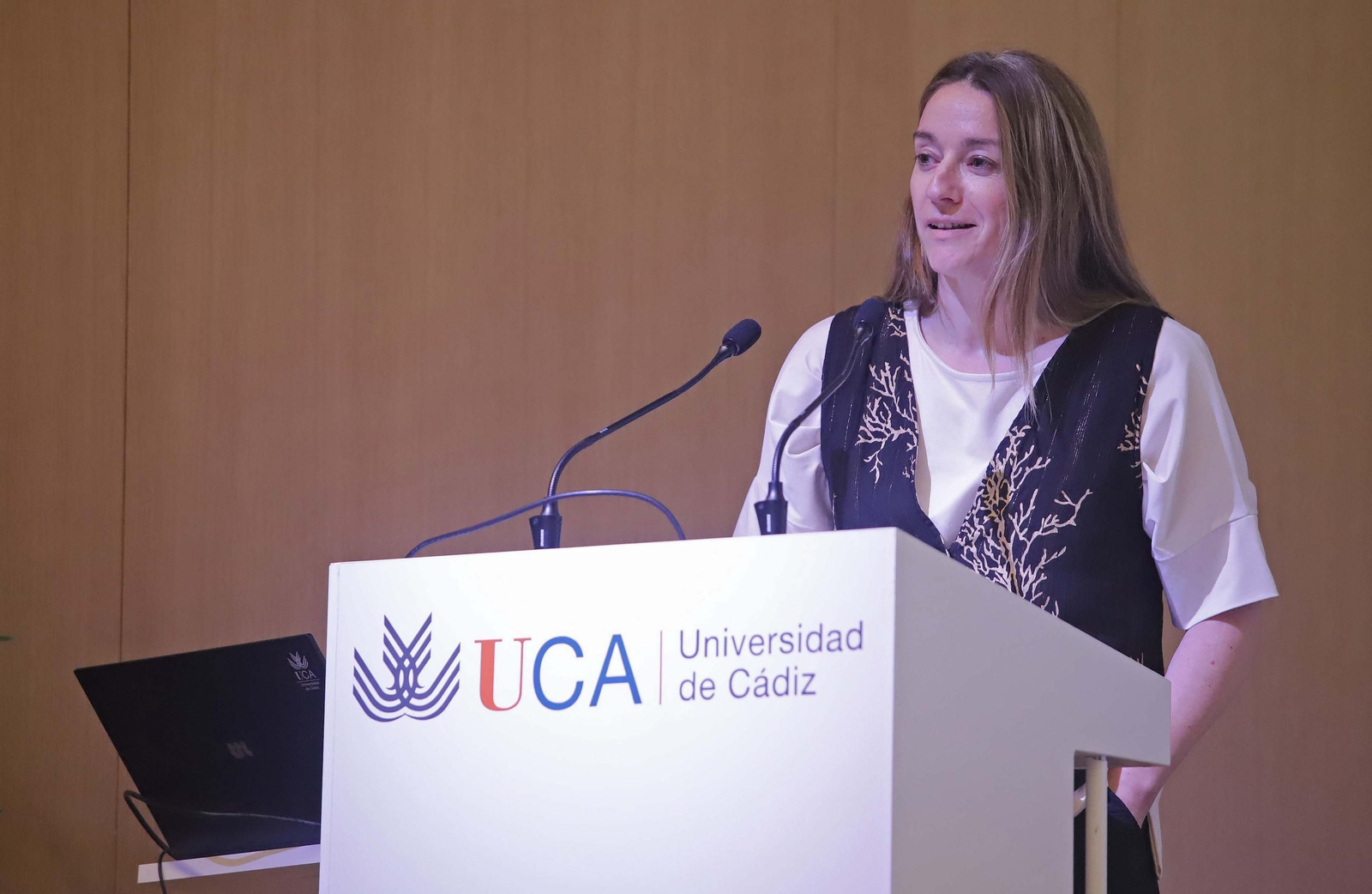 Fotos de la segunda jornada del congreso Rh2edin de energías limpias en la ETSI de Algeciras