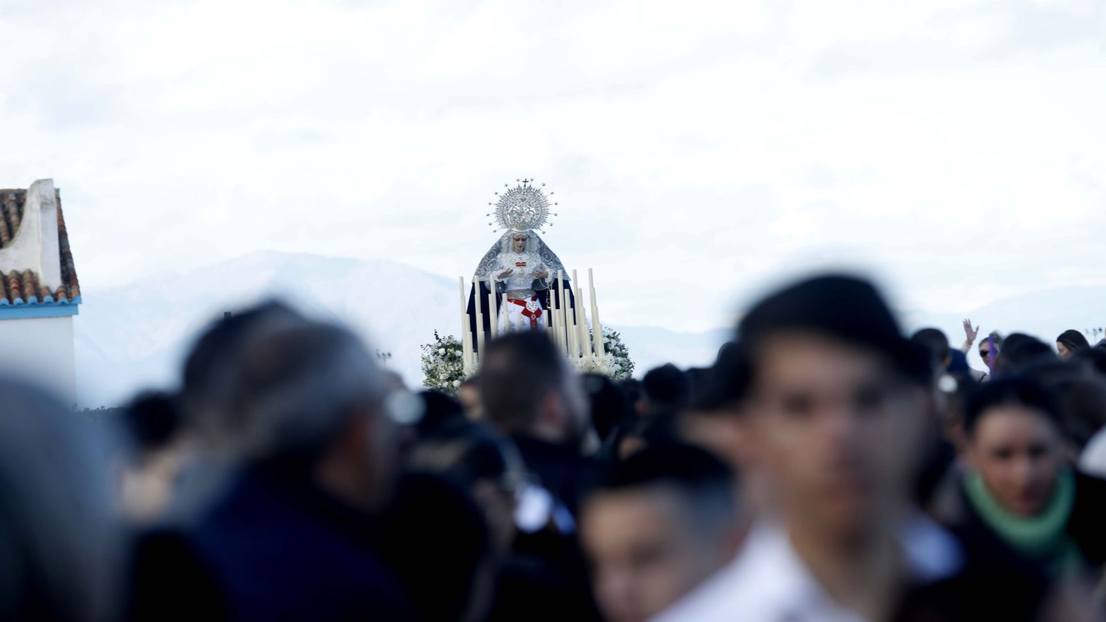 Fotos del Viernes Santo en La Línea: Cristo del Mar y Luz y Esperanza Nuestra, Soledad y Santo Entierro, Cristo del Amor y Misericordia y Amargura.