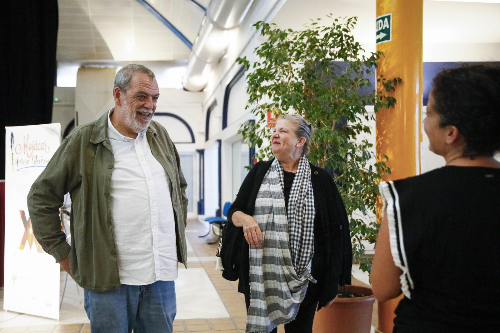 Las imágenes de la presentación del libro "El Clan" de Carmen Mola en Mojácar