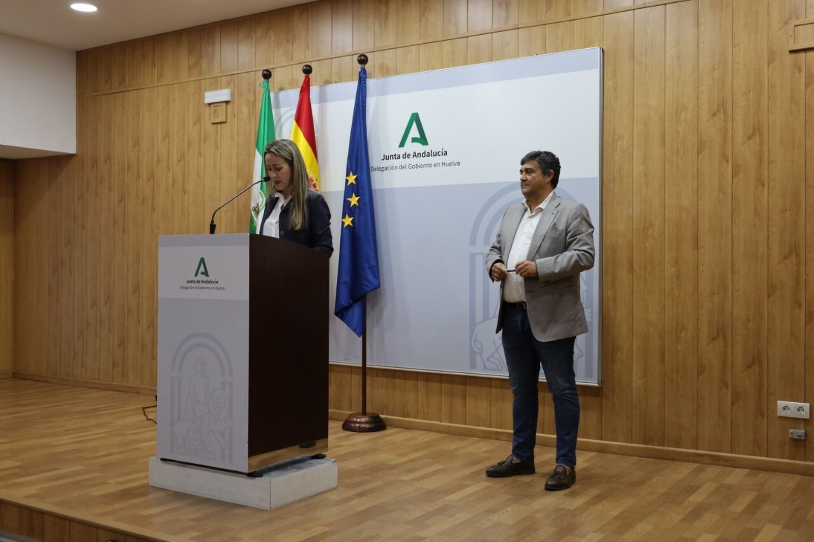 Bella Verano y José Manuel Correa, durante la rueda de prensa.