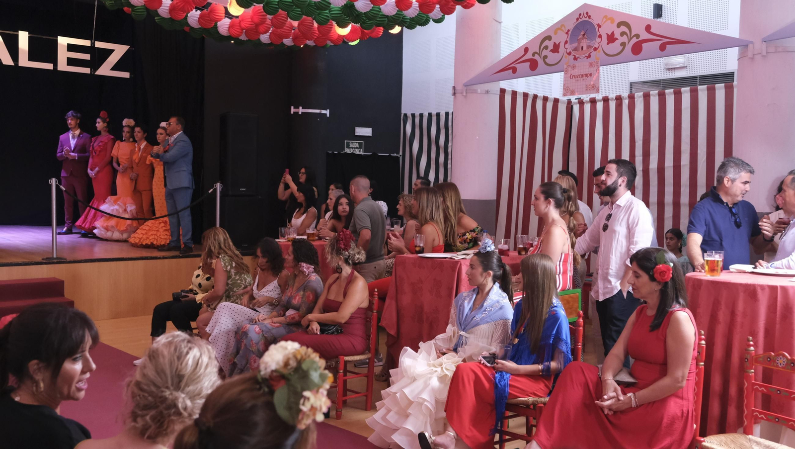 Así viven los almerienses el primer sábado de la Feria del Mediodía