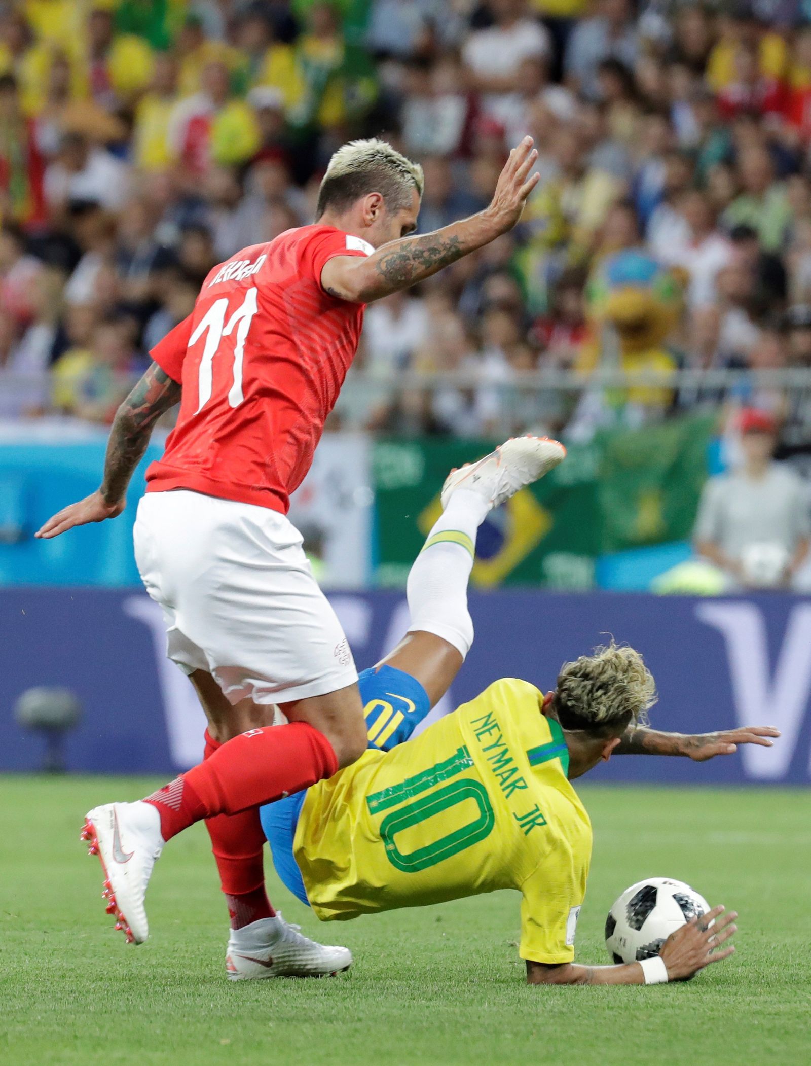 Las imágenes del Brasil-Suiza