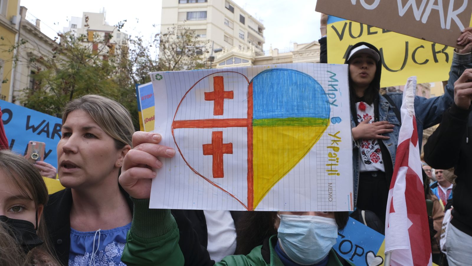 Fotogalería de las protestas contra la invasión rusa en Ucrania. Almería.