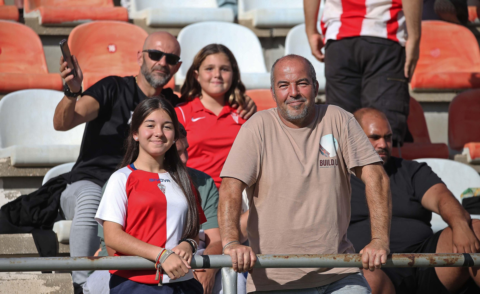 Búscate durante el Algeciras - Ceuta en el Nuevo Mirador
