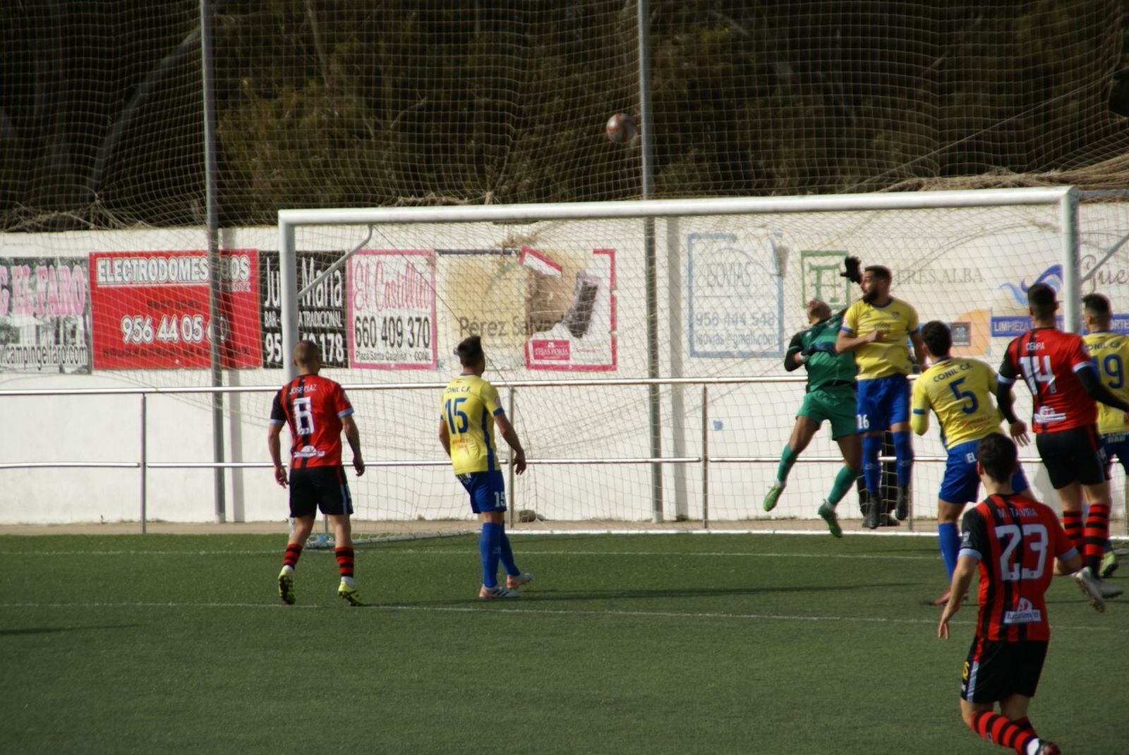 El Cartaya no tuvo su día en Conil y frenó la mejoría que venía apuntando.