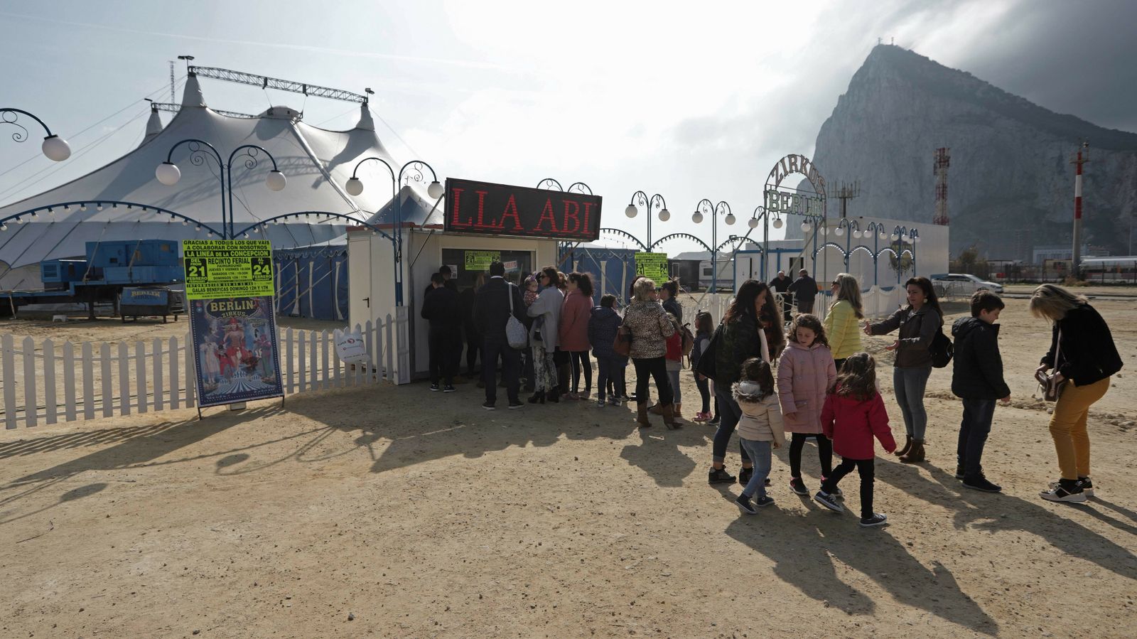 Imágenes de la gala solidaria para el circo Berlín.