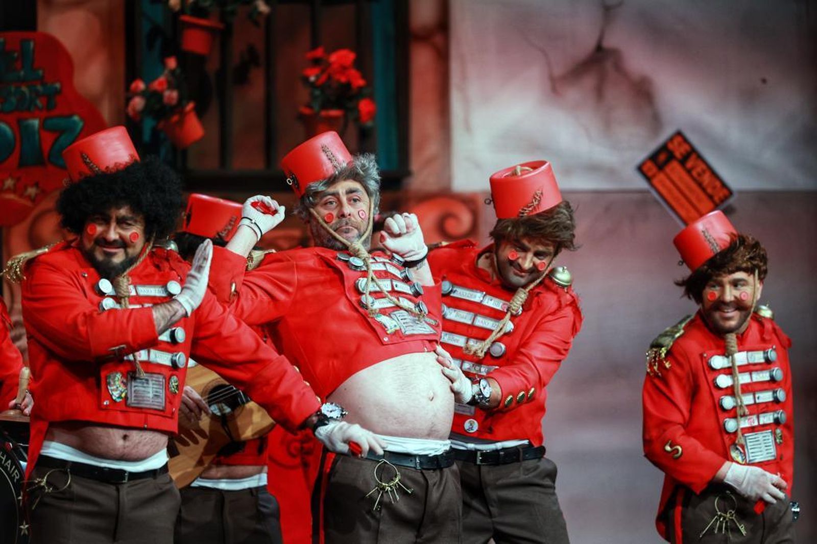 Chirigota 'Hotel y resort Cadi, aquí tiene usté su casa'