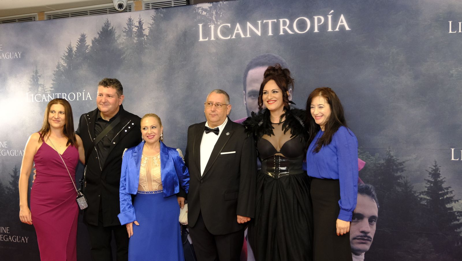 Imágenes del estreno en Almería de la película Licantropía