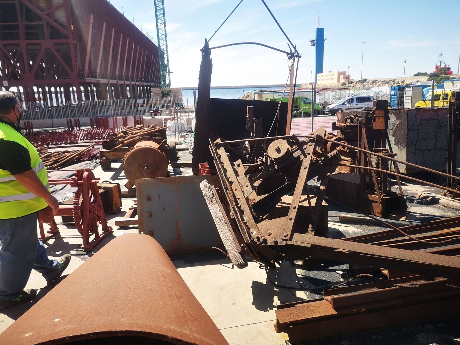 Los utensilios descargados del Cargadero dispuestos para su restauración